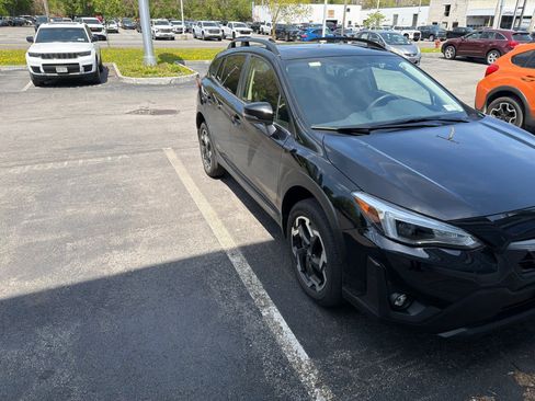 Used 2023 Subaru Crosstrek 2.5i Limited w/ Moonroof Package AWD/4WD image 6