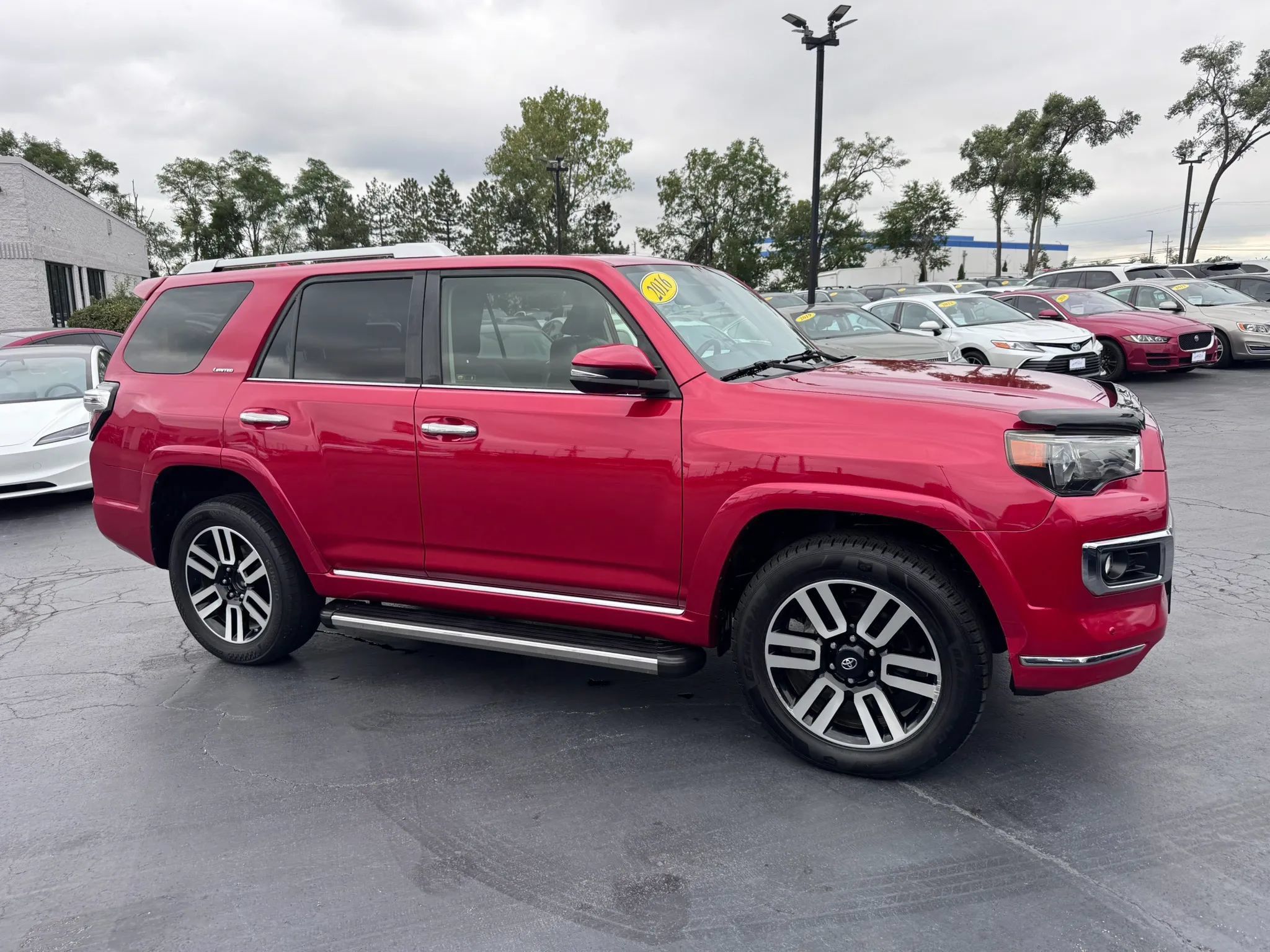 Used 2016 Toyota 4Runner Limited AWD/4WD image 3