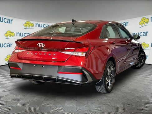Certified 2025 Hyundai Elantra Sport FWD image 6