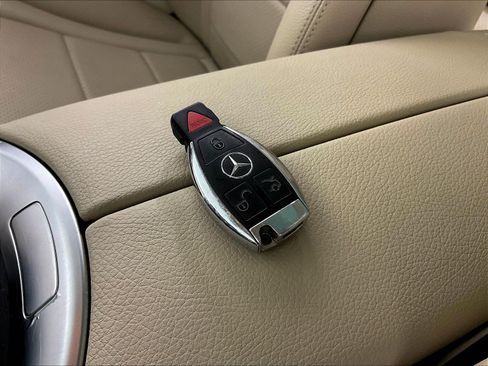 Used 2018 Mercedes-Benz GLC 300 image 35