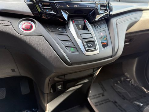 Used 2019 Honda Odyssey EX-L image 13