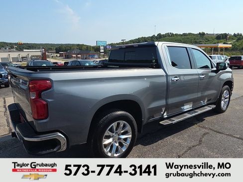 Used 2021 Chevrolet Silverado 1500 LTZ w/ Z71 Off-Road Package AWD/4WD image 9