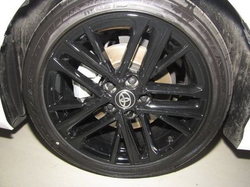 Used 2025 Toyota Camry SE w/ Multimedia Upgrade Package FWD image 27