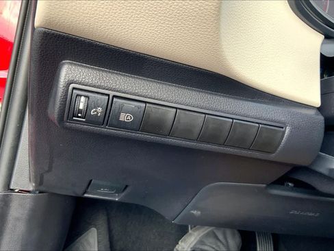 Used 2025 Toyota Corolla LE FWD image 33