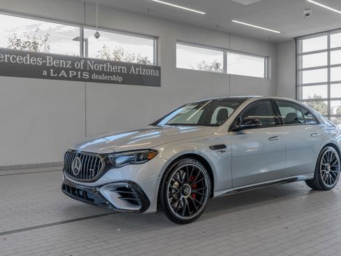 New 2026 Mercedes-Benz E 53 AMG e 4MATIC Sedan image 3