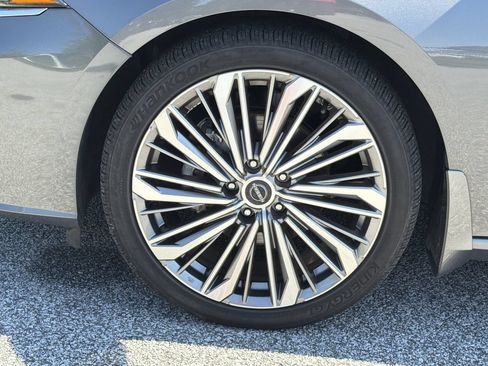 Certified 2025 Nissan Altima 2.5 SL FWD image 32