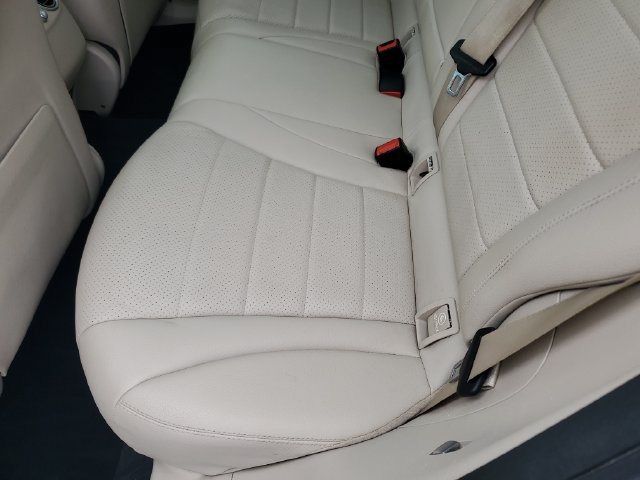 Used 2018 Mercedes-Benz GLC 300 4MATIC image 15