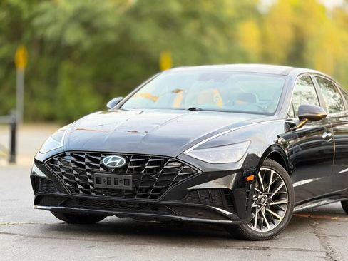 Used 2020 Hyundai Sonata Limited FWD image 2