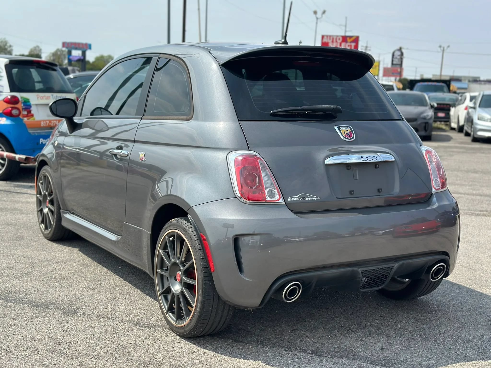 Used 2013 FIAT 500 Abarth w/ Comfort/Convenience Group FWD image 7