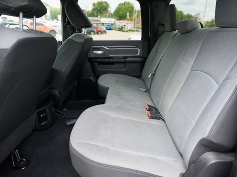 Used 2022 RAM 3500 Big Horn image 10