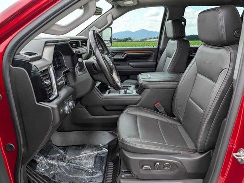 Used 2024 GMC Sierra 3500 Denali w/ Denali Reserve Package AWD/4WD image 16