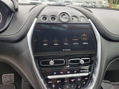 Used 2021 Aston Martin DBX image 20