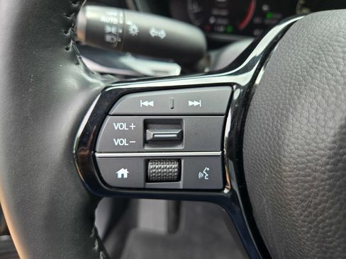 Used 2024 Honda CR-V EX-L image 12