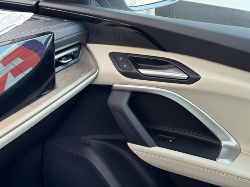 New 2025 Audi Q5 2.0T Premium image 33