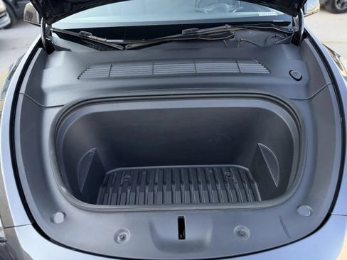 Used 2019 Toyota Prius Limited w/ Carpet Mat Package FWD image 43