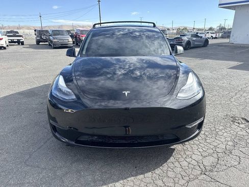 Used 2022 Tesla Model Y Performance AWD/4WD image 2