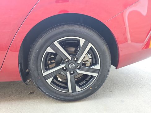 Used 2025 Nissan Sentra SV FWD image 31