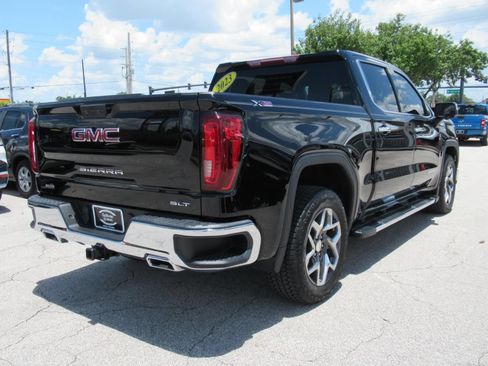 Used 2023 GMC Sierra 1500 SLT w/ SLT Premium Package AWD/4WD image 7