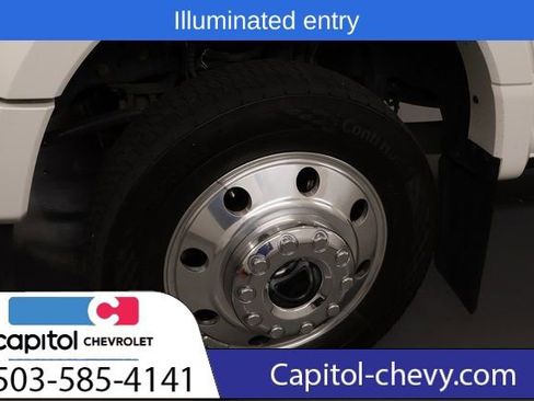 Used 2024 Ford F450 Platinum w/ FX4 Off-Road Package image 9