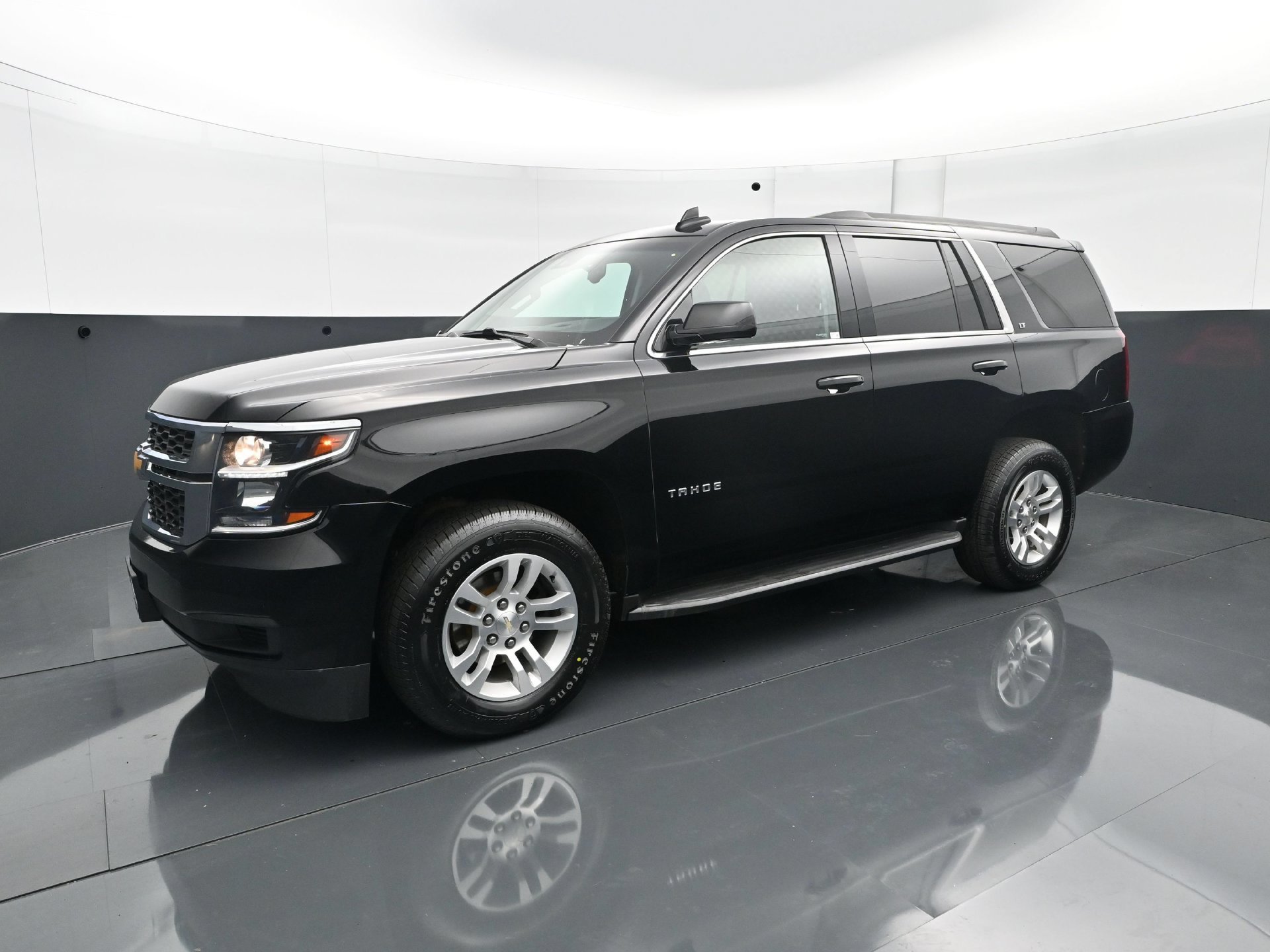 Used 2019 Chevrolet Tahoe LT AWD/4WD image 2