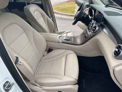 Certified 2020 Mercedes-Benz GLC 300 4MATIC image 18