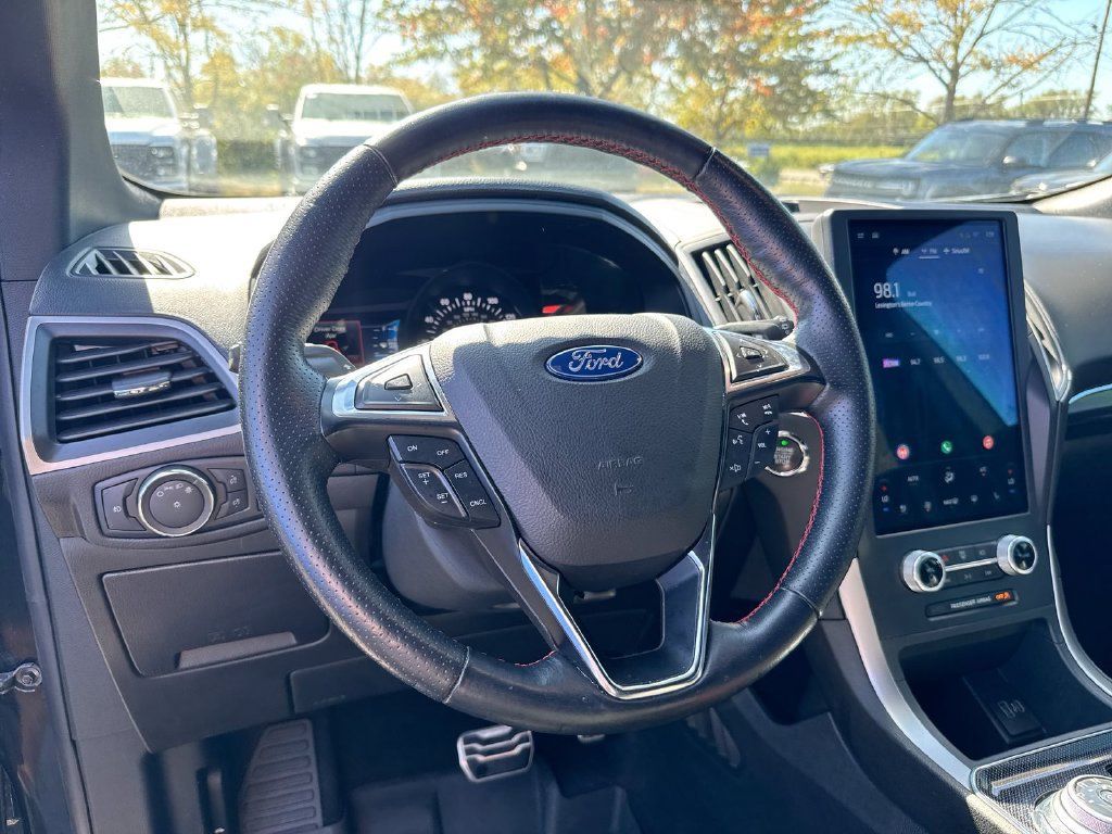 Used 2022 Ford Edge ST-Line AWD/4WD image 11