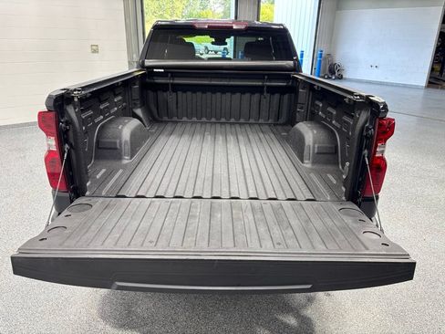 Used 2023 Chevrolet Silverado 1500 LT AWD/4WD image 36