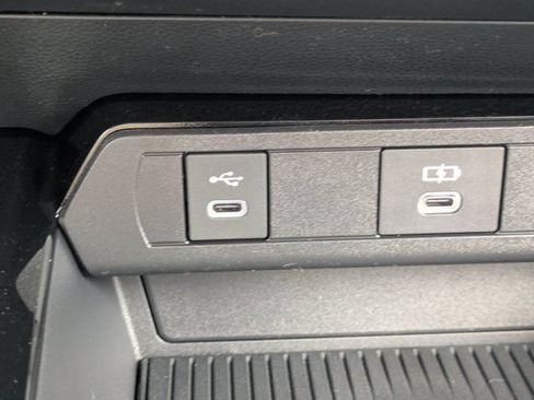 New 2026 Toyota Prius Plug-In Hybrid FWD image 23
