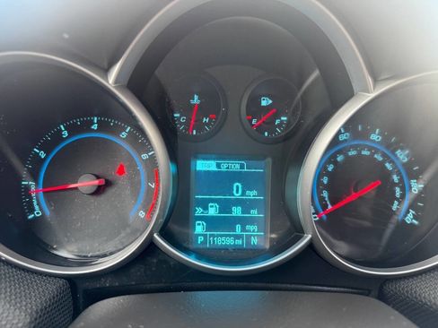 Used 2014 Chevrolet Cruze LT w/ Technology Package image 14