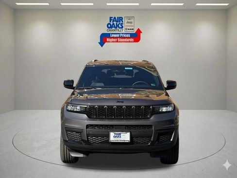 New 2025 Jeep Grand Cherokee L Laredo AWD/4WD image 4