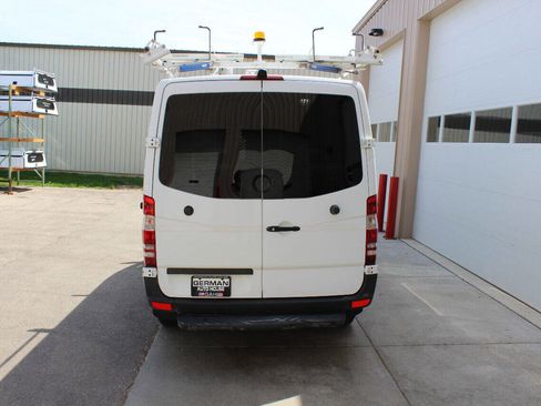 Used 2012 Mercedes-Benz Sprinter 2500 image 7