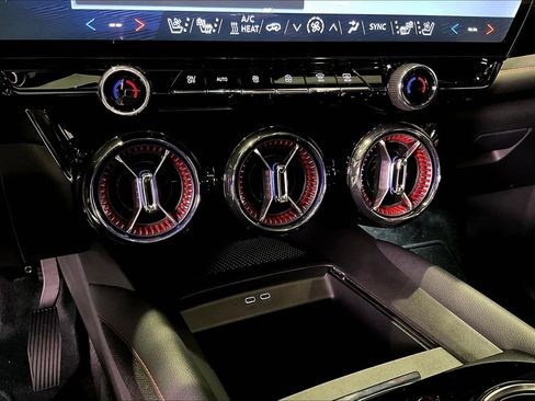 Used 2025 Chevrolet Blazer EV RS image 15