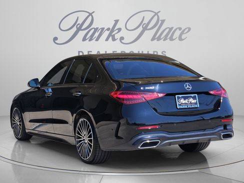 Used 2023 Mercedes-Benz C 300 Sedan image 3