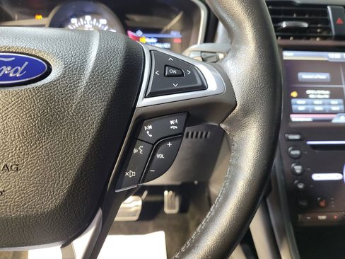 Used 2016 Ford Fusion Titanium image 25