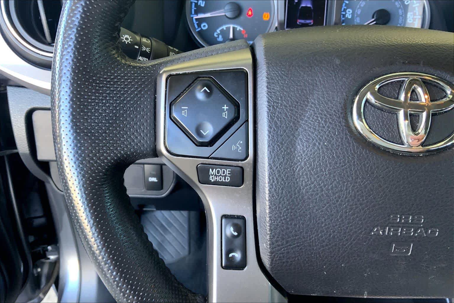 Used 2021 Toyota Tacoma SR5 RWD image 23
