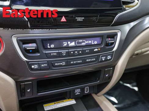 Used 2022 Honda Pilot Special Edition image 19