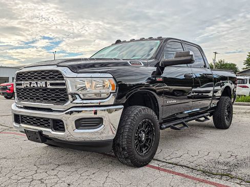Used 2021 RAM 2500 Tradesman AWD/4WD image 3