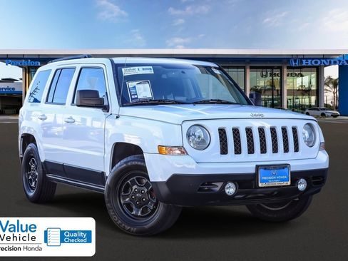 Used 2017 Jeep Patriot Sport w/ Power Value Group image 1