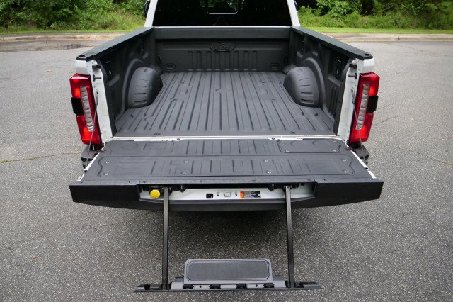 Used 2023 Ford F250 Lariat w/ Tow Technology Package AWD/4WD image 32