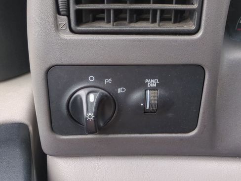 Used 2000 Ford F250 XLT RWD image 25