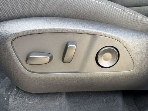 New 2026 Chevrolet Traverse LT w/ Midnight/Sport Edition image 13