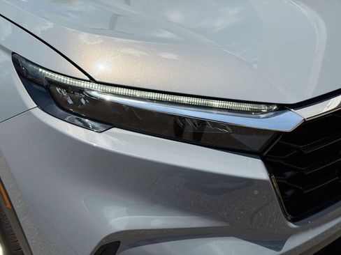 Certified 2024 Honda CR-V EX image 34
