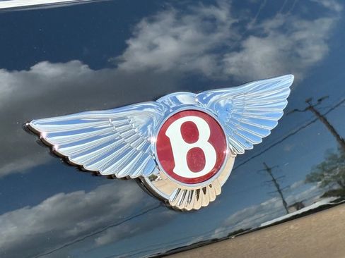 Used 2018 Bentley Flying Spur V8 AWD/4WD image 12