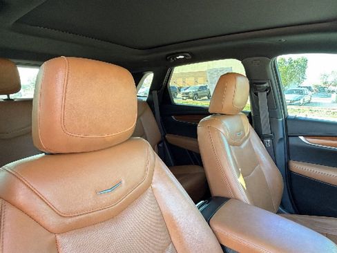 Used 2021 Cadillac XT5 Premium Luxury FWD image 27