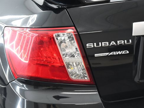 Used 2011 Subaru Impreza WRX STI image 12