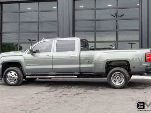 Used 2017 GMC Sierra 3500 Denali w/ Duramax Plus Package AWD/4WD image 5