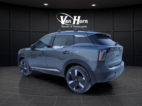 New 2026 Nissan Kicks SR w/ Cold Weather Package image 5