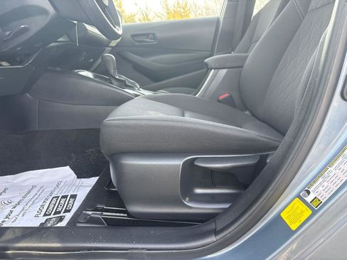 Used 2023 Toyota Corolla LE image 19