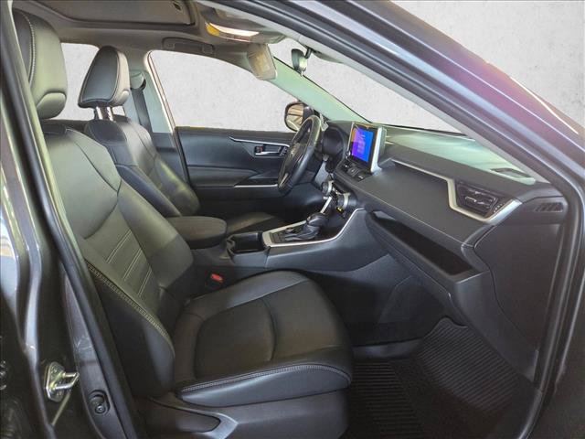 Used 2025 Toyota RAV4 XLE Premium w/ Weather Package AWD/4WD image 18