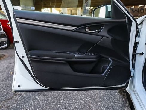 Used 2017 Honda Civic Sport image 22